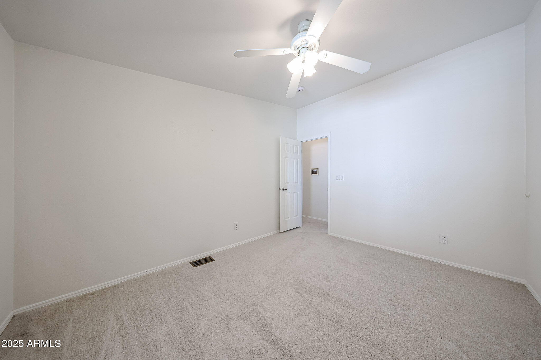 3901 E PINNACLE PEAK Road, 83