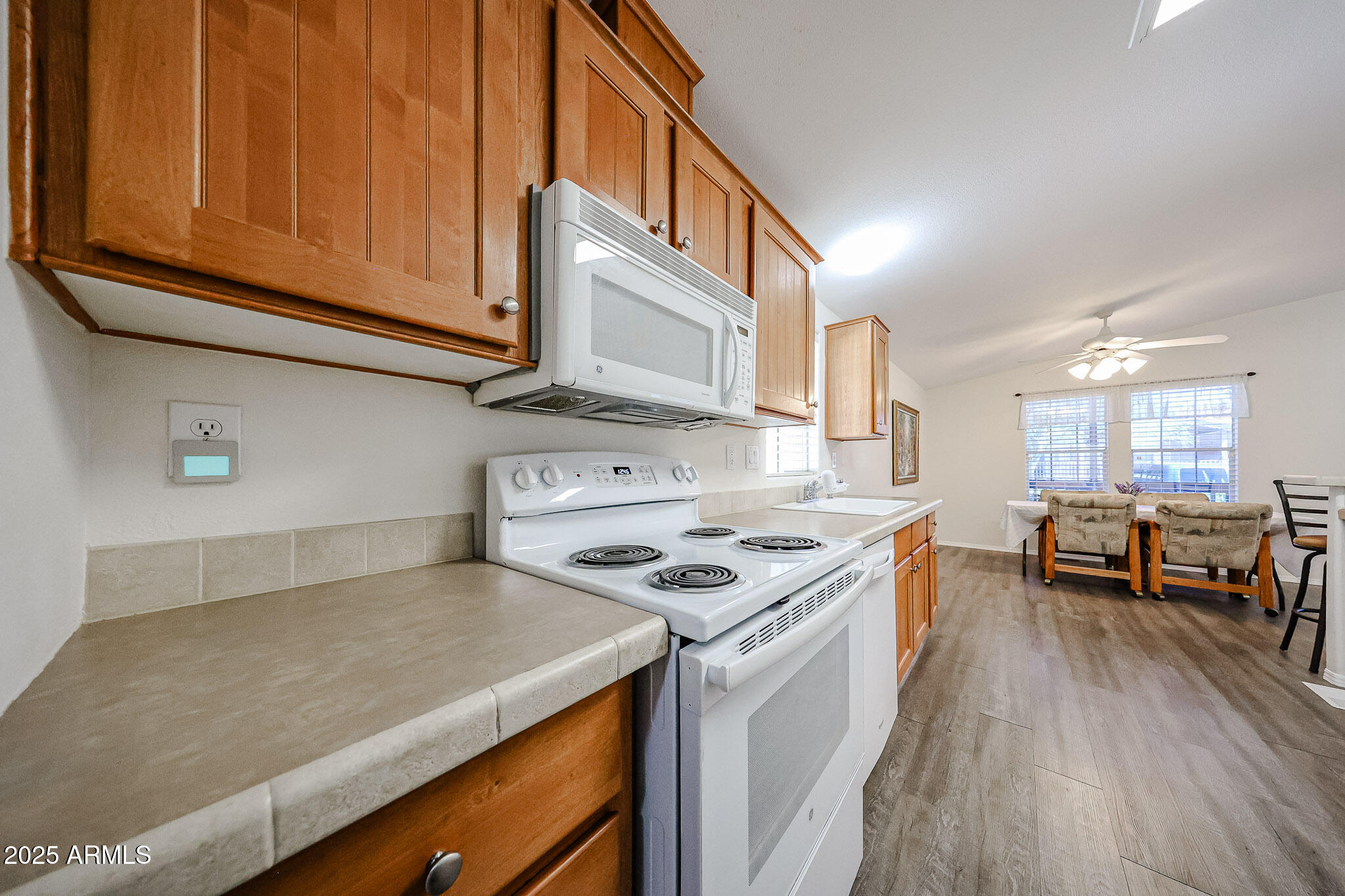 3901 E PINNACLE PEAK Road, 83