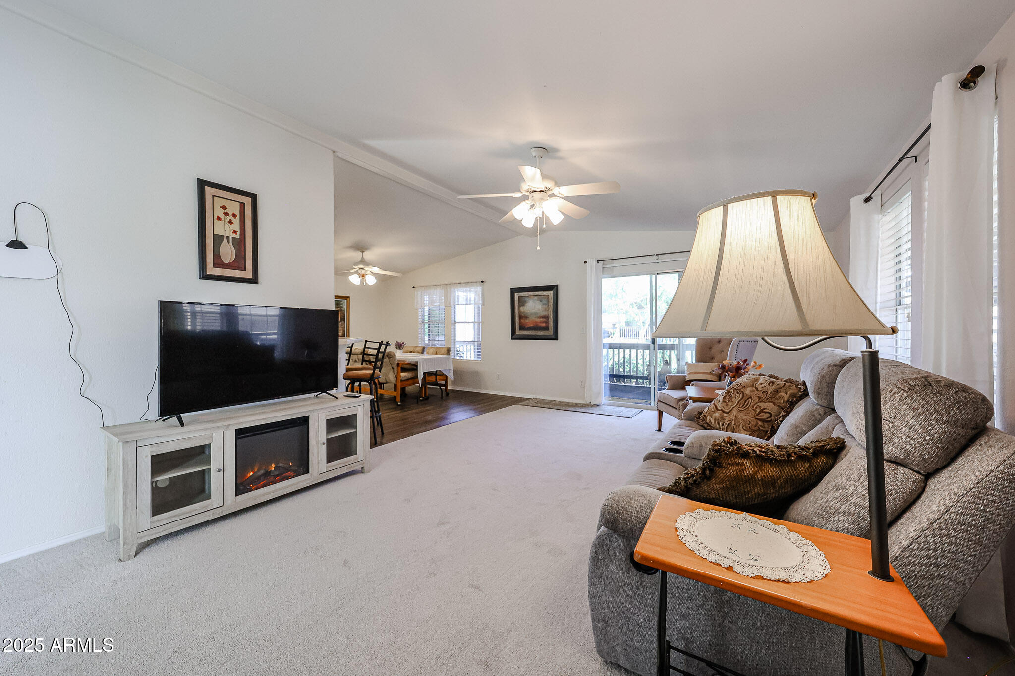 3901 E PINNACLE PEAK Road, 83