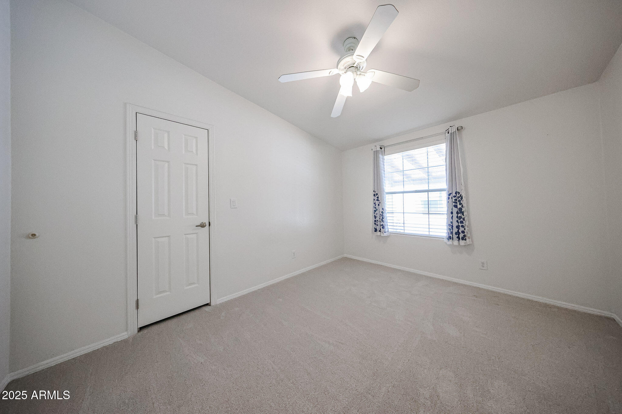 3901 E PINNACLE PEAK Road, 83