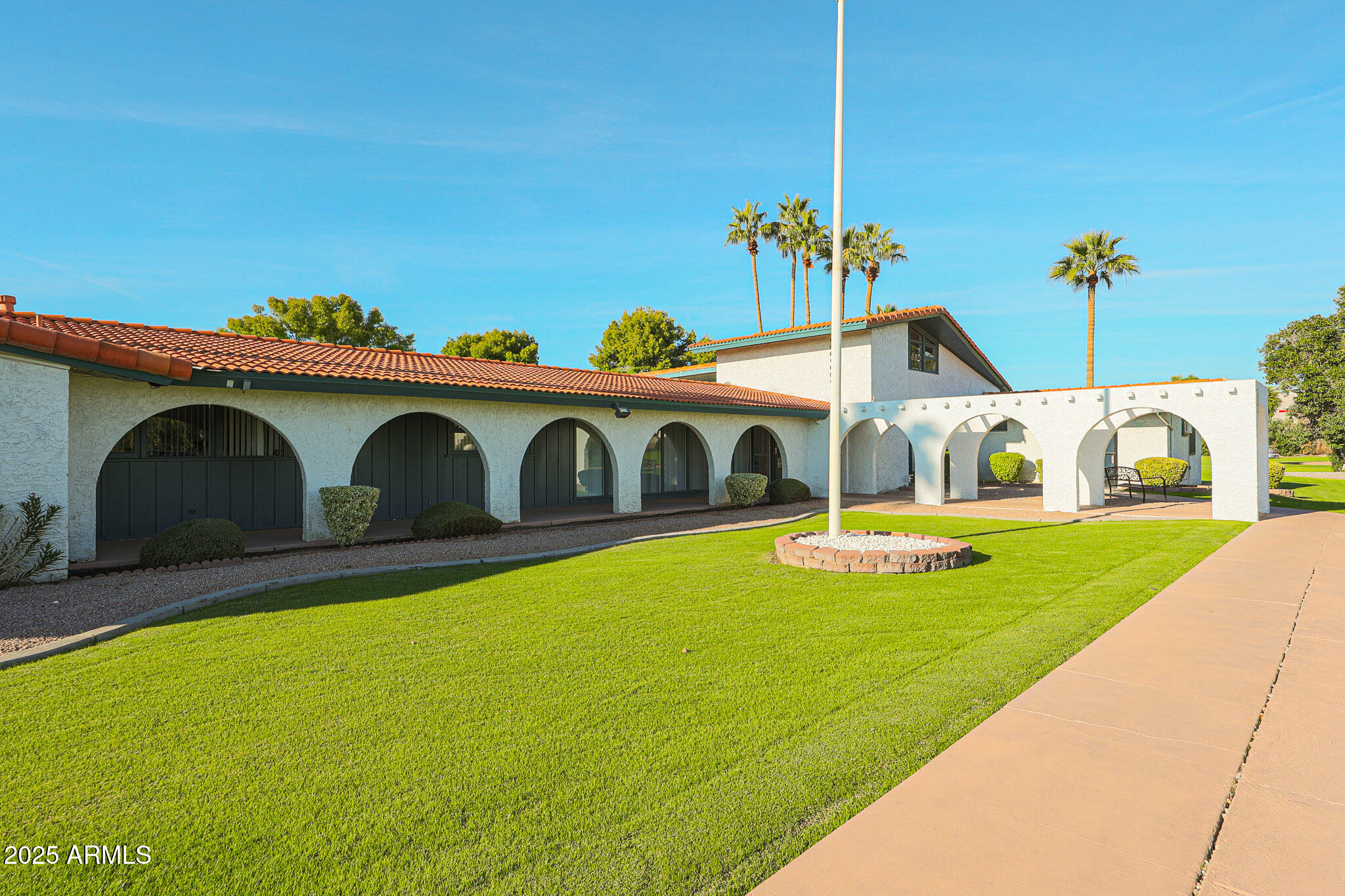 2650 W UNION HILLS Drive 25