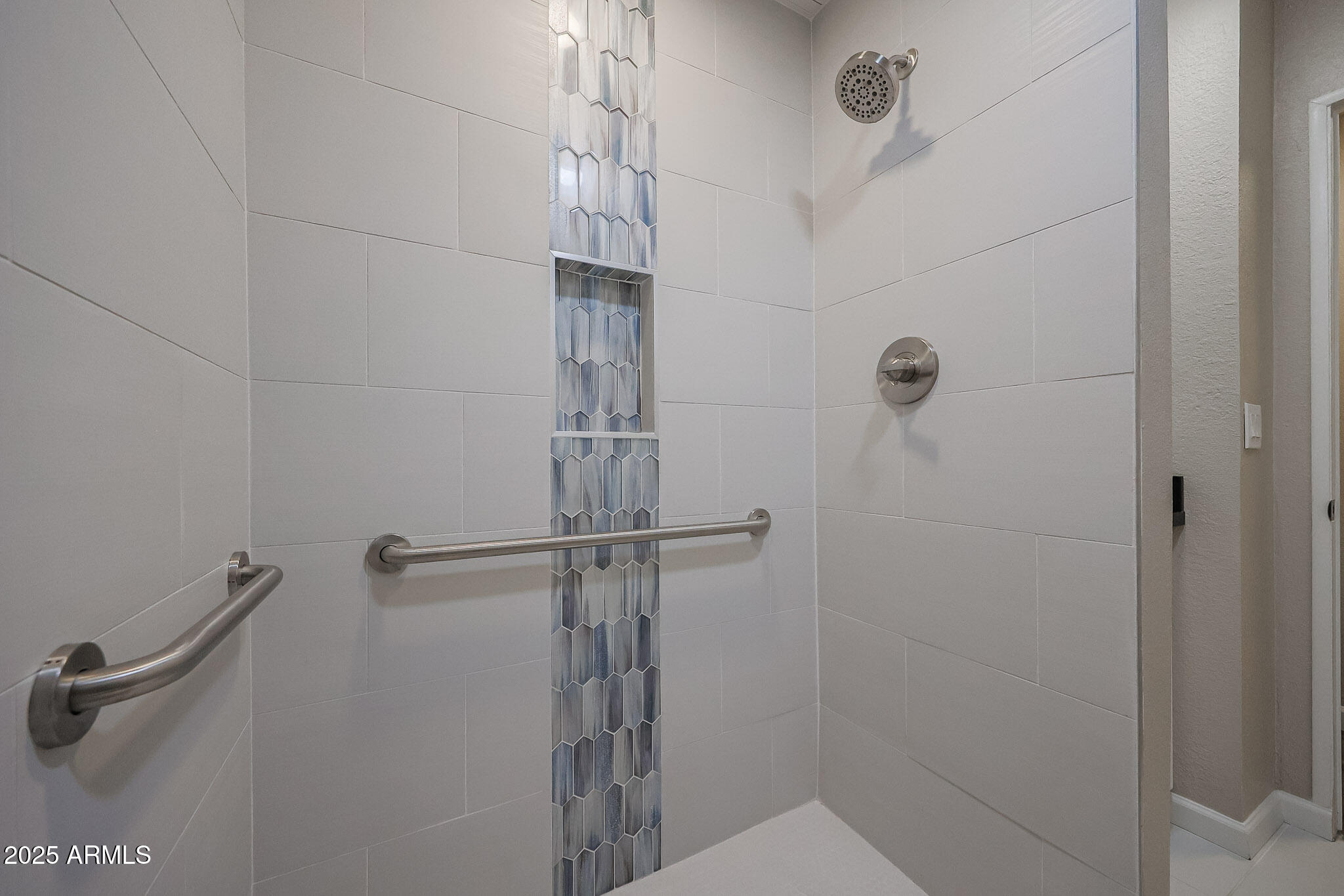 2650 W UNION HILLS Drive 25