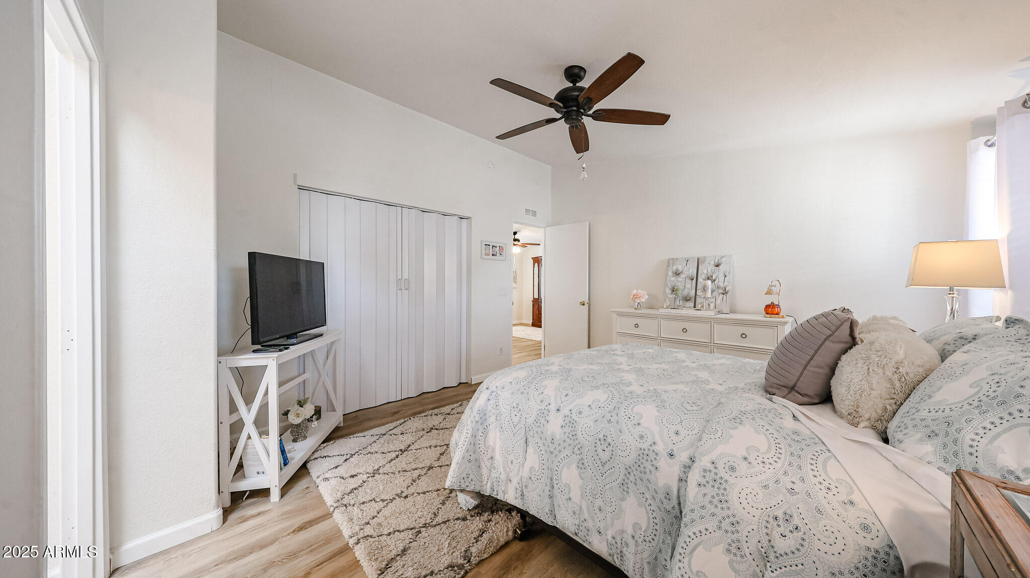 3901 E PINNACLE PEAK Road 240