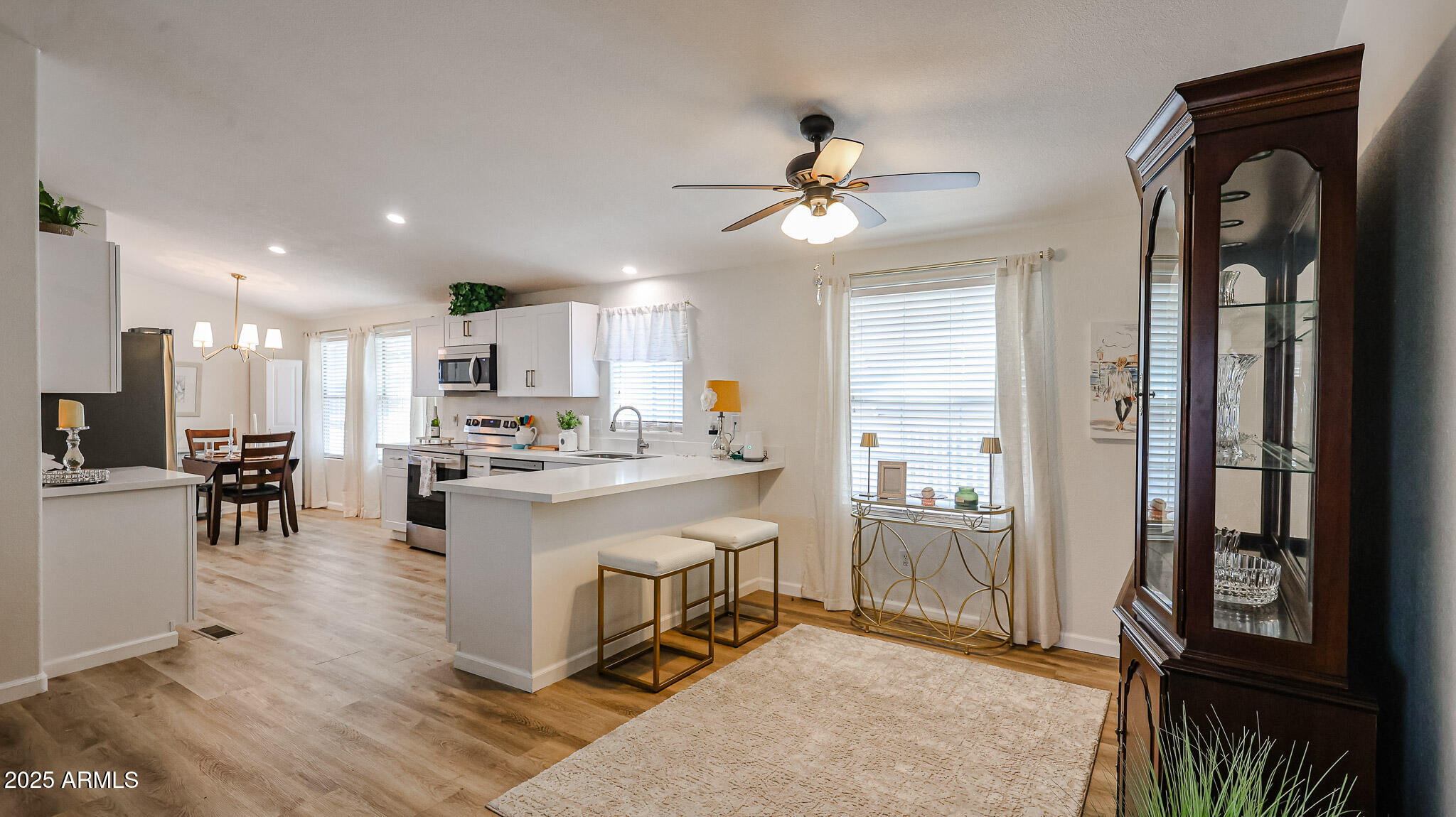 3901 E PINNACLE PEAK Road 240