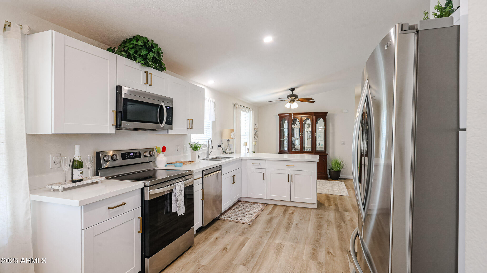 3901 E PINNACLE PEAK Road 240