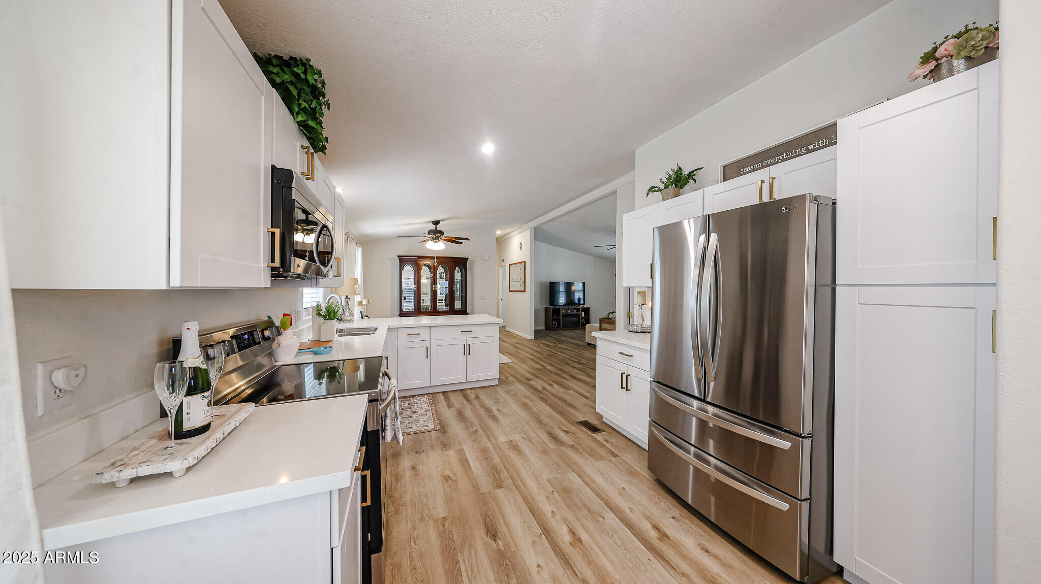 3901 E PINNACLE PEAK Road 240