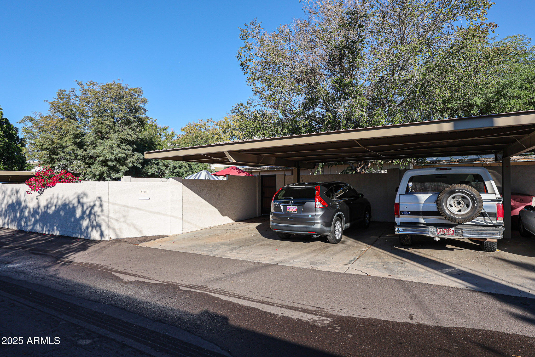 7721 E HARVARD Street