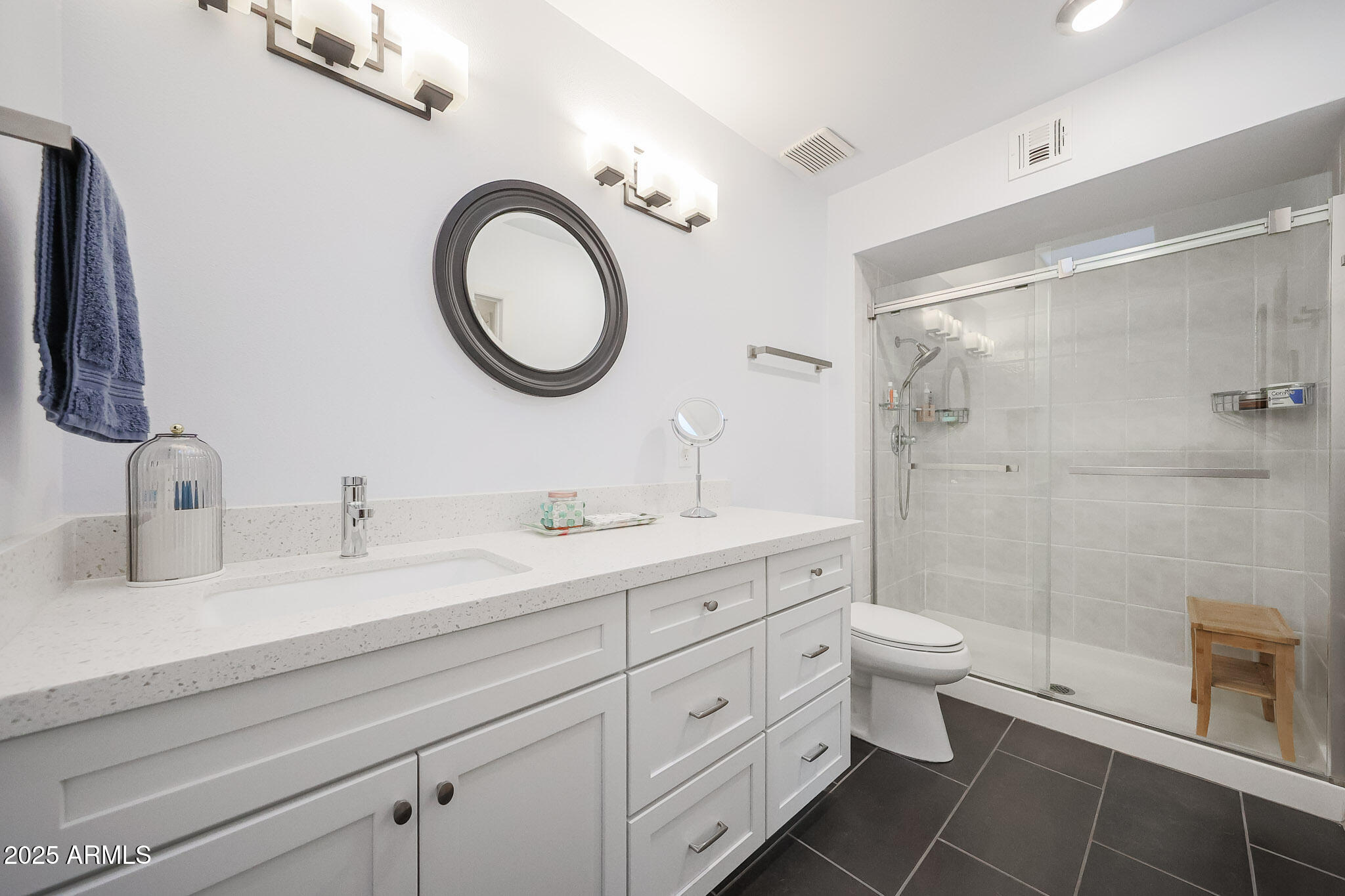 7721 E HARVARD Street