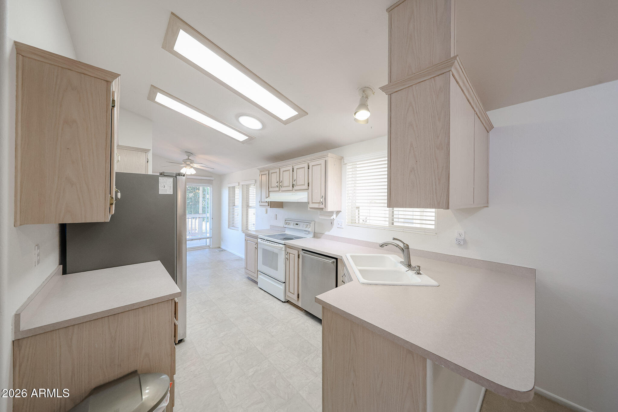 3901 E PINNACLE PEAK Road 270