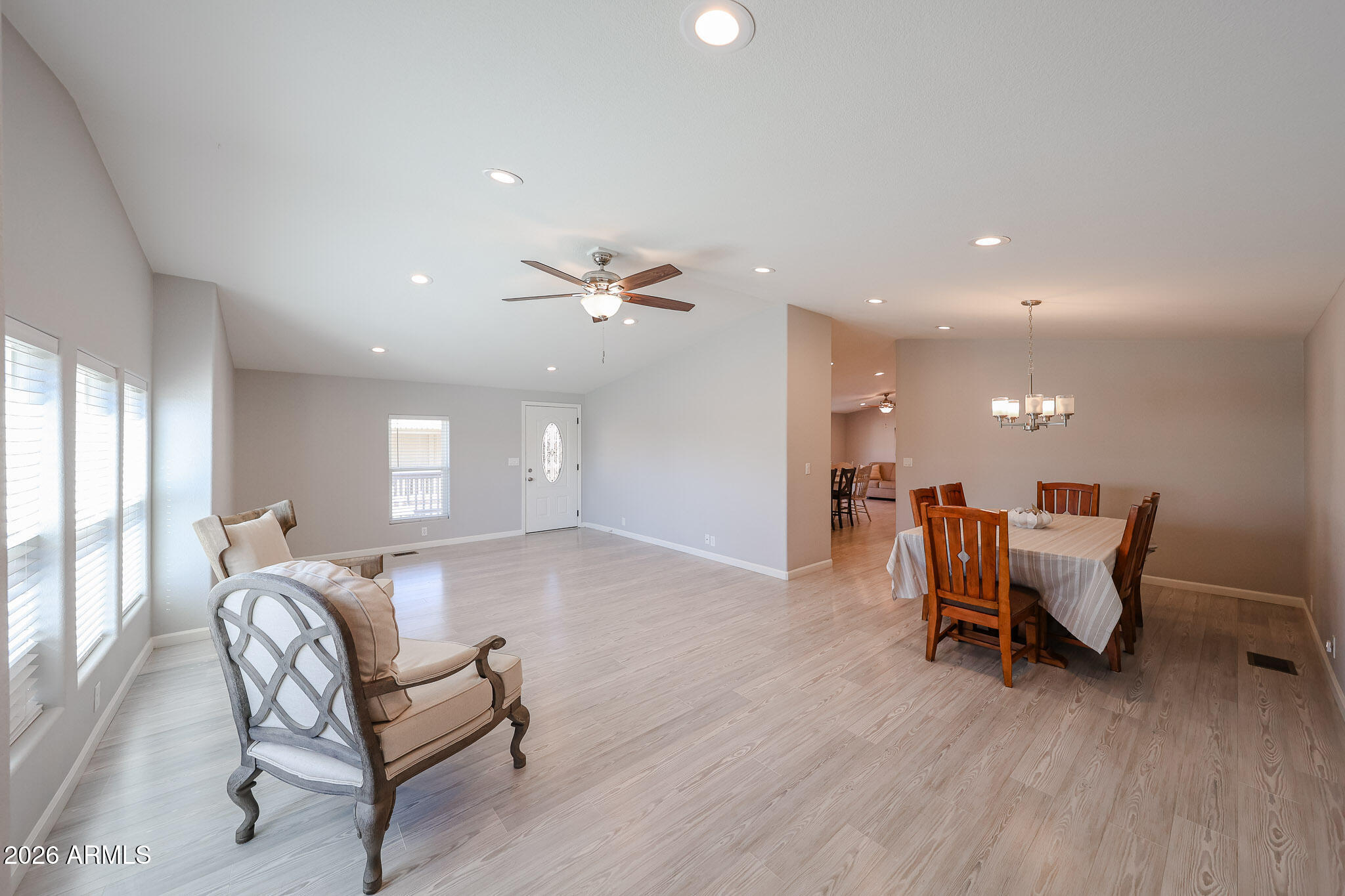 3901 E PINNACLE PEAK Road 275