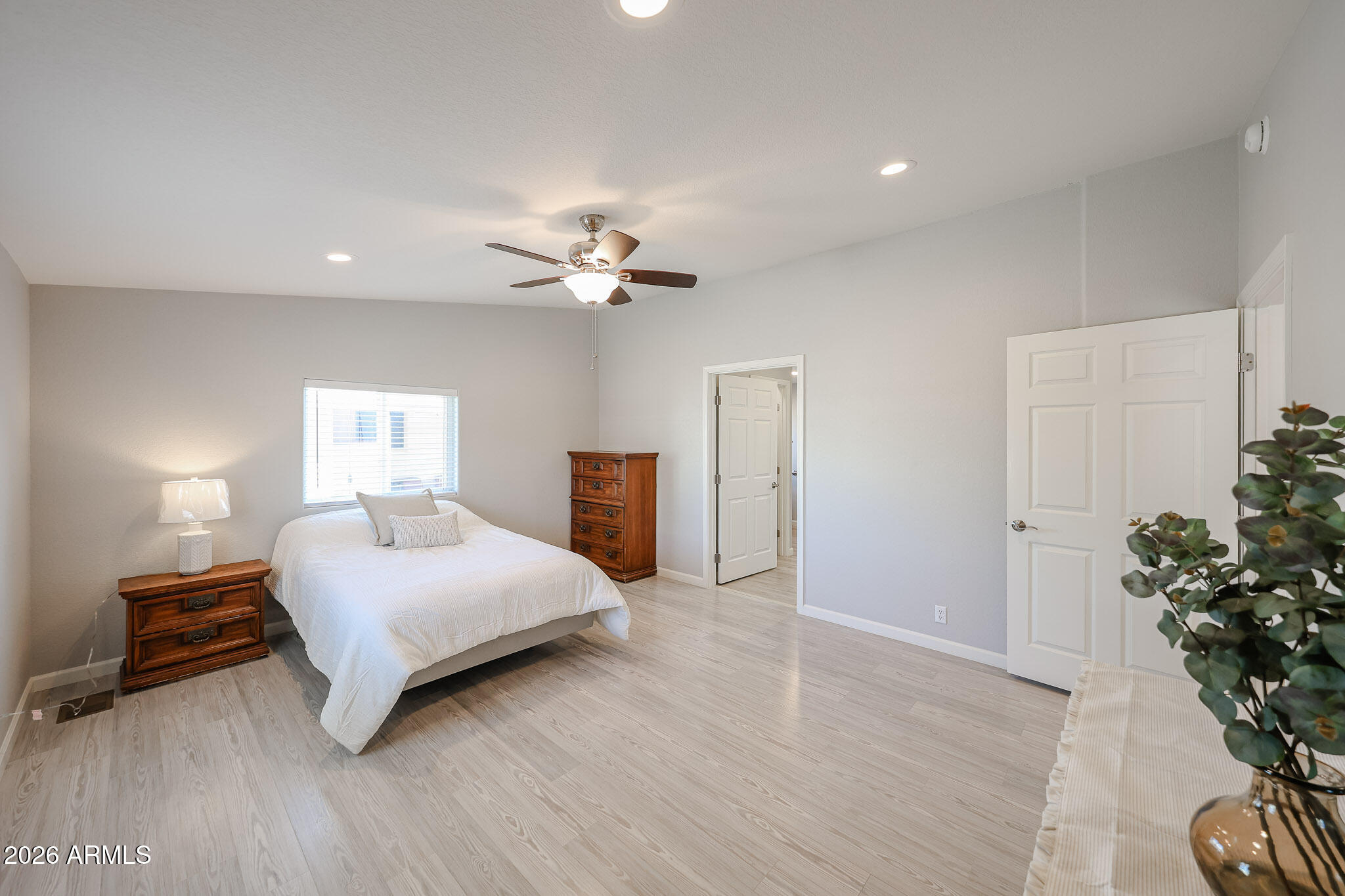 3901 E PINNACLE PEAK Road 275