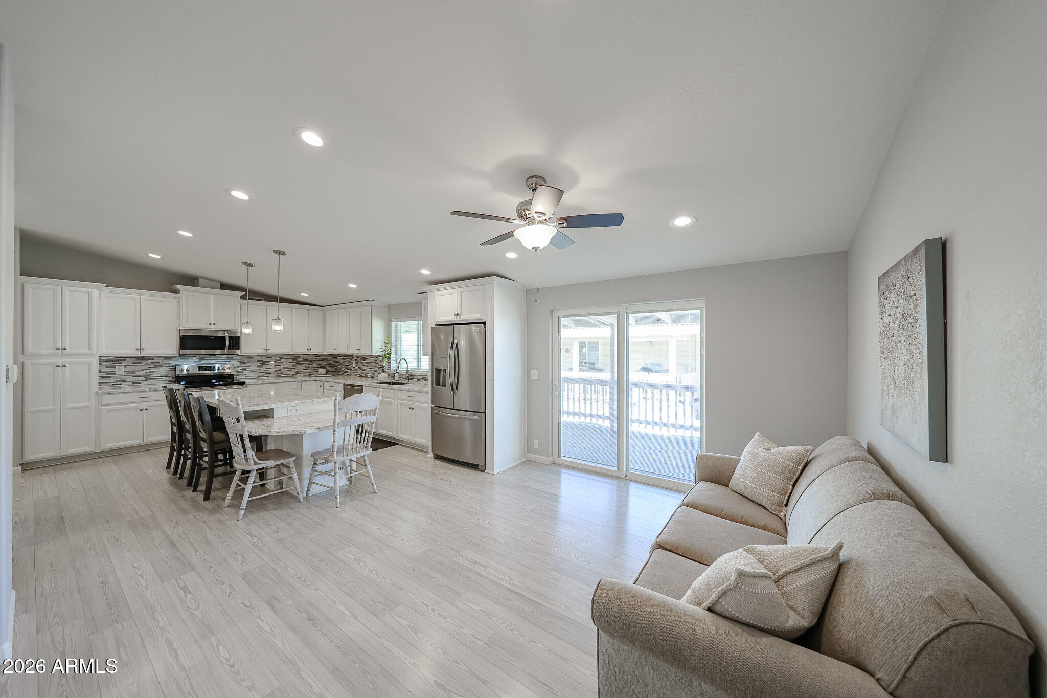 3901 E PINNACLE PEAK Road 275