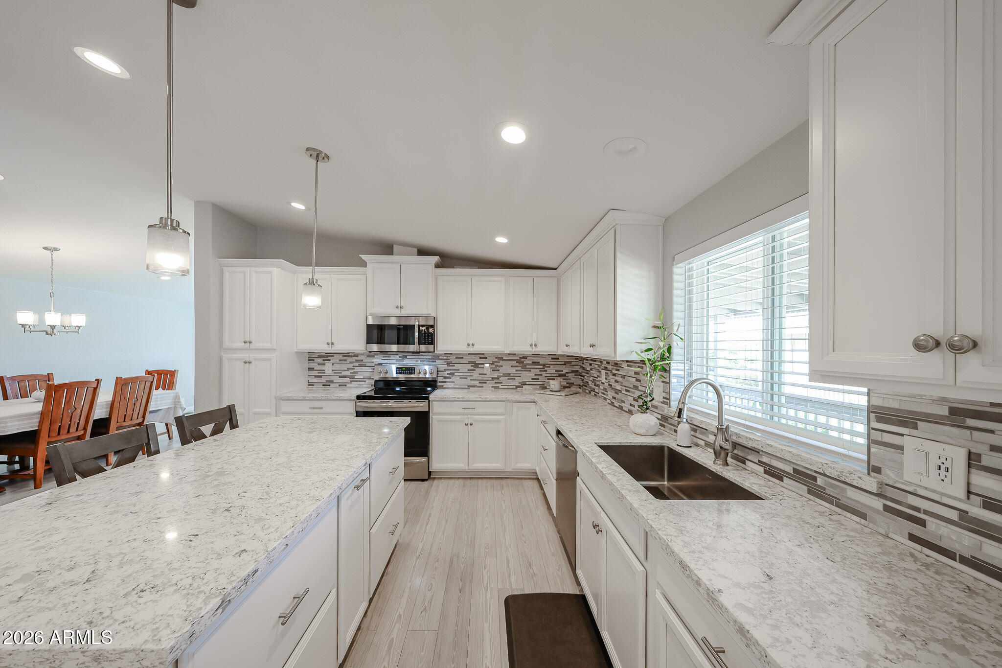 3901 E PINNACLE PEAK Road 275