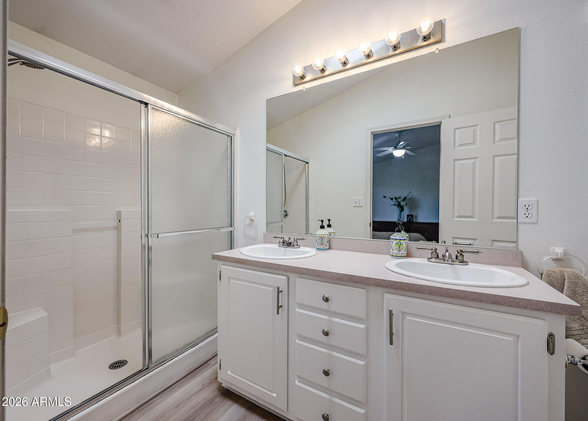3901 E PINNACLE PEAK Road 270