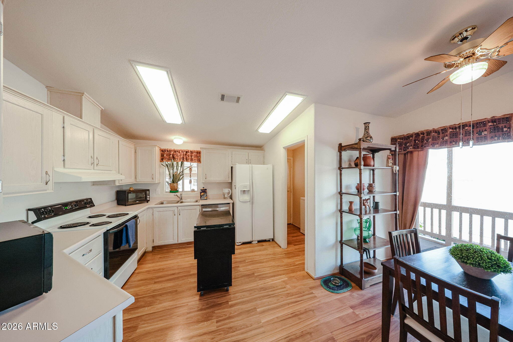 3901 E PINNACLE PEAK Road 246