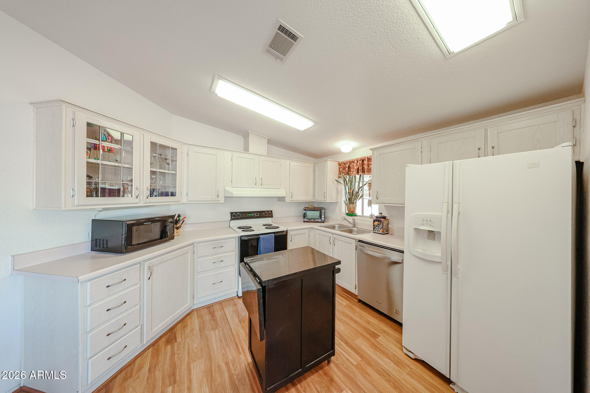 3901 E PINNACLE PEAK Road 246