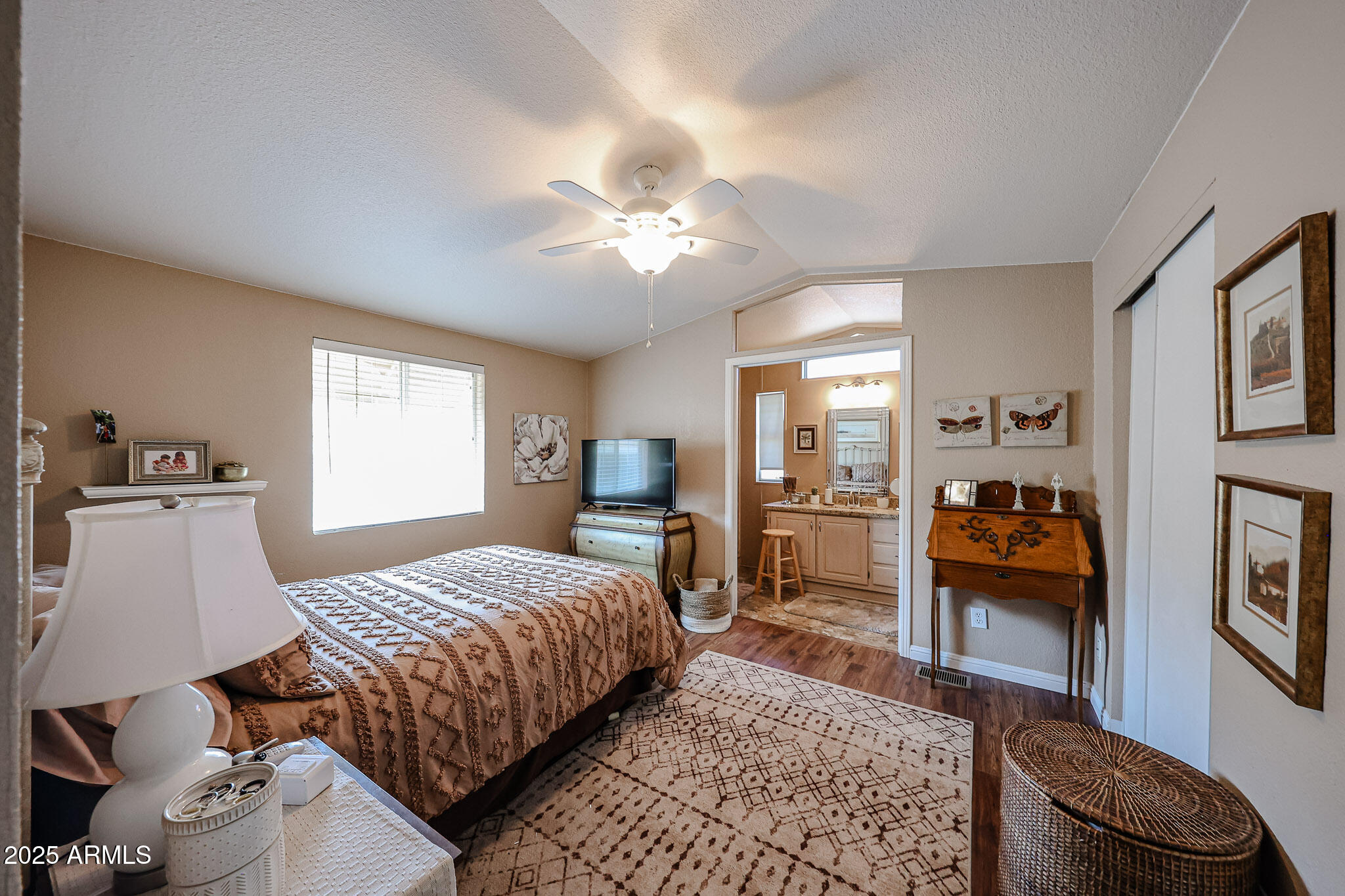 3901 E PINNACLE PEAK Road 140