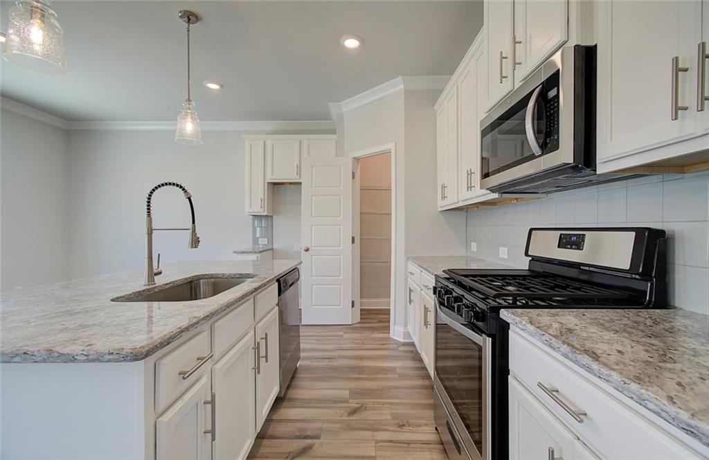 324 Sterling Creek Way