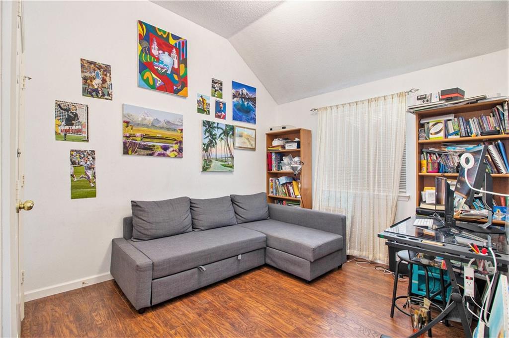 420 Willow View Knoll