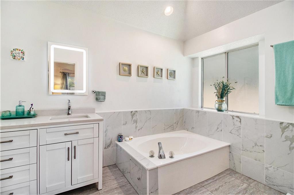 420 Willow View Knoll