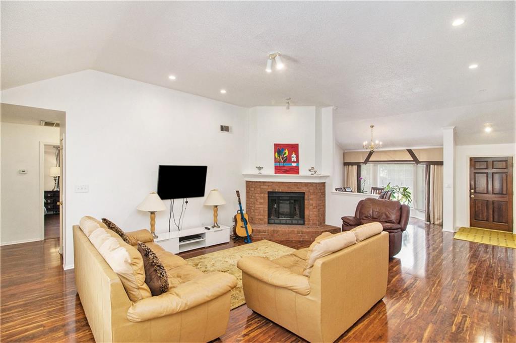 420 Willow View Knoll