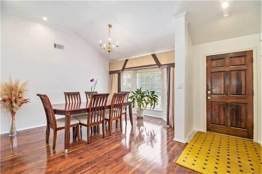 420 Willow View Knoll