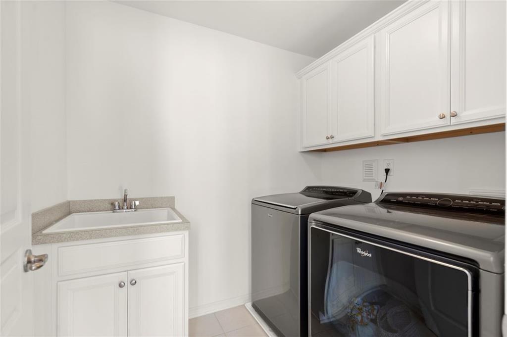 9864 Cameron Parc Circle