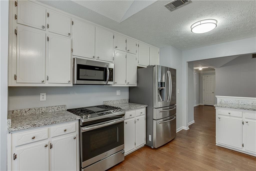 685 Hunters Creek Lane