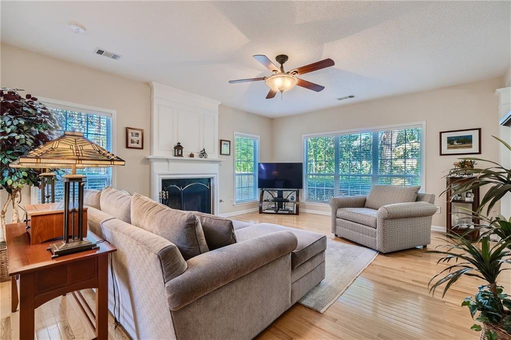 500 Stepney Court SE