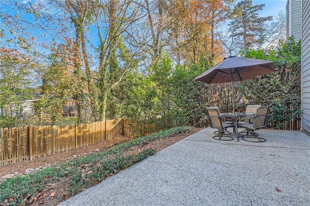 500 Stepney Court SE