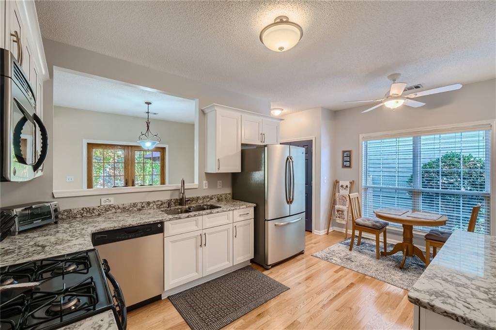 500 Stepney Court SE