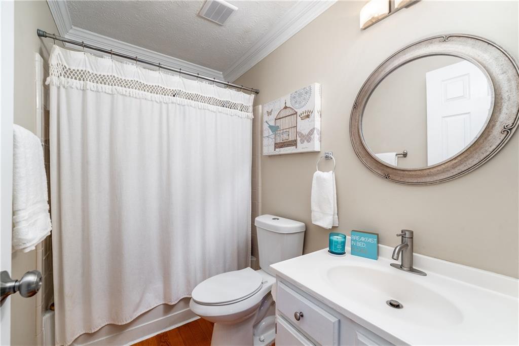 310 Knoll Ridge Court