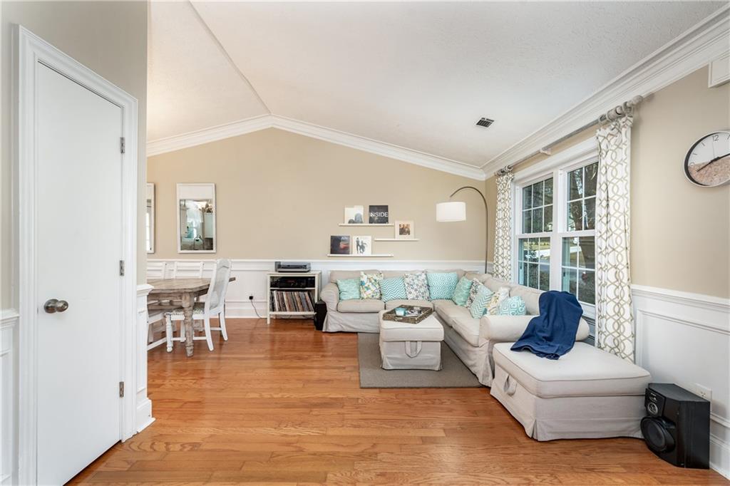 310 Knoll Ridge Court