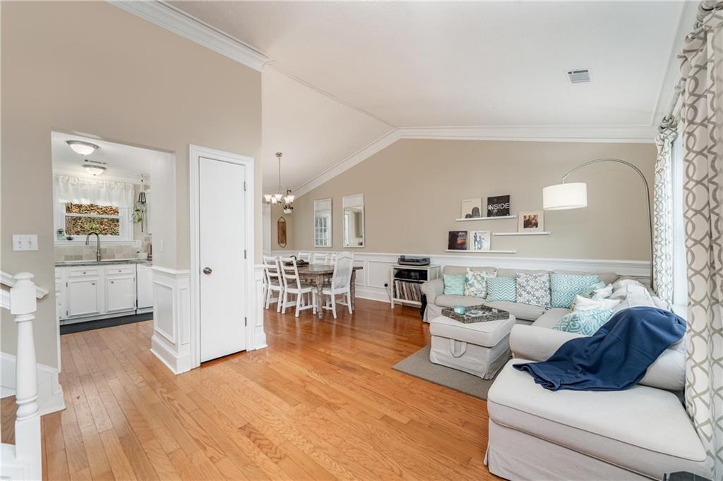 310 Knoll Ridge Court