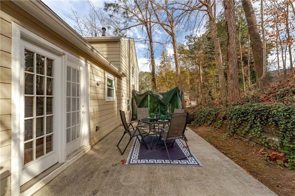 310 Knoll Ridge Court