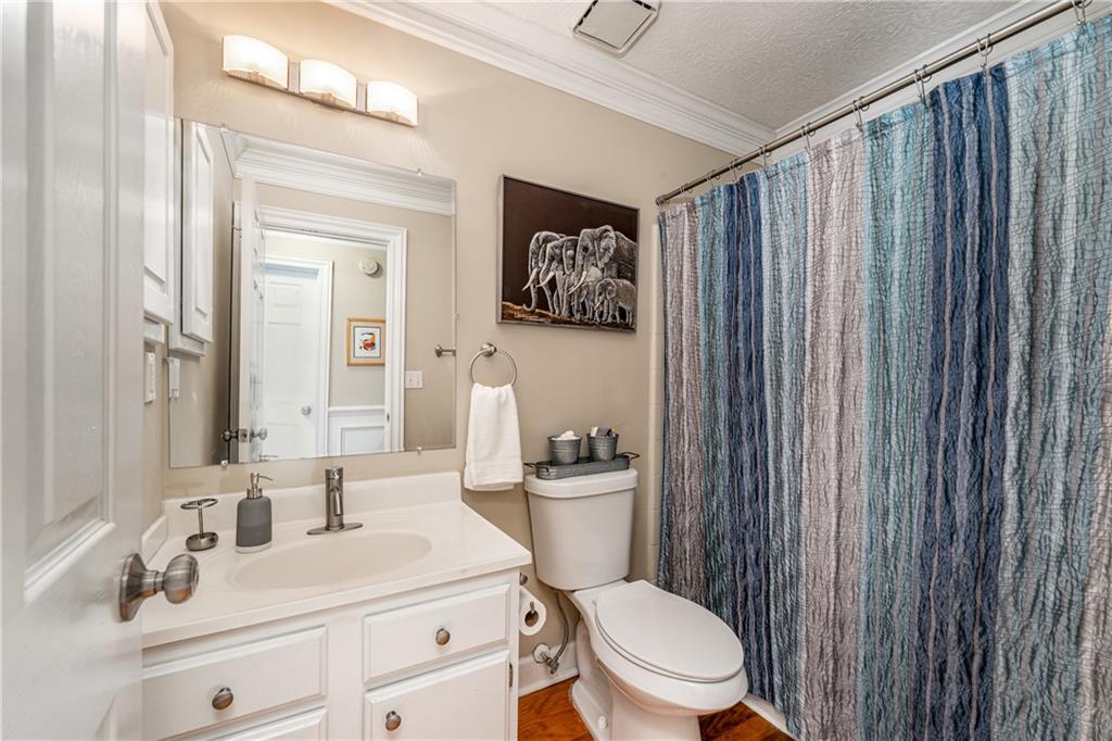 310 Knoll Ridge Court