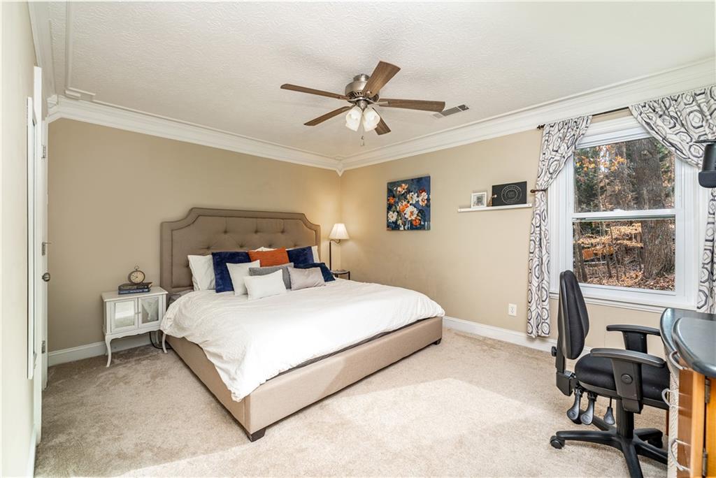 310 Knoll Ridge Court