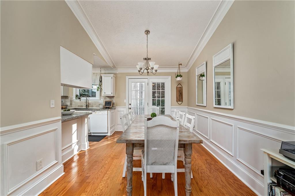 310 Knoll Ridge Court