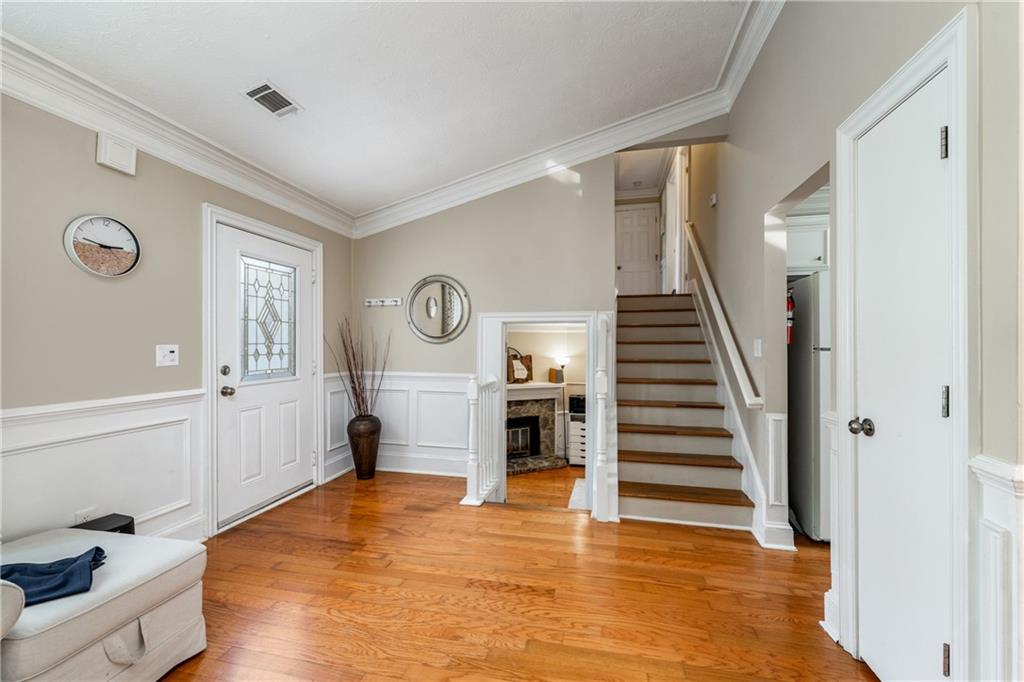 310 Knoll Ridge Court