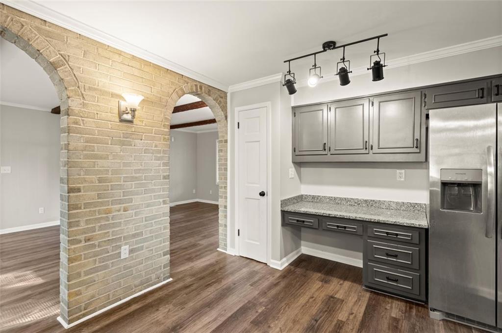 1540 HARBOUR OAKS Road