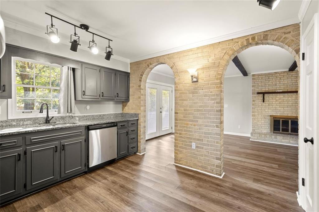 1540 HARBOUR OAKS Road