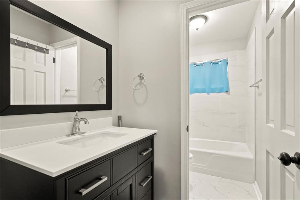 1540 HARBOUR OAKS Road