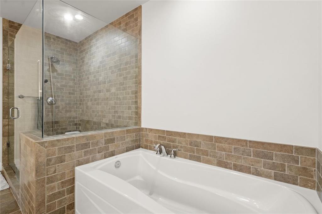 270 17th Street NW Unit 2708