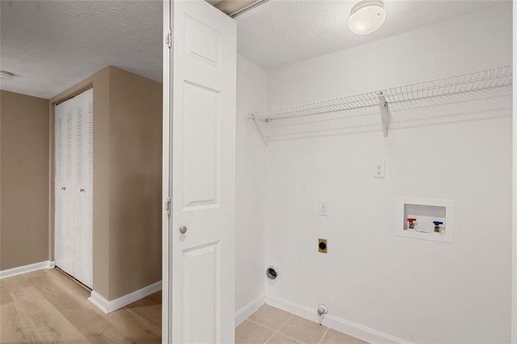 508 PARKAIRE Crossing