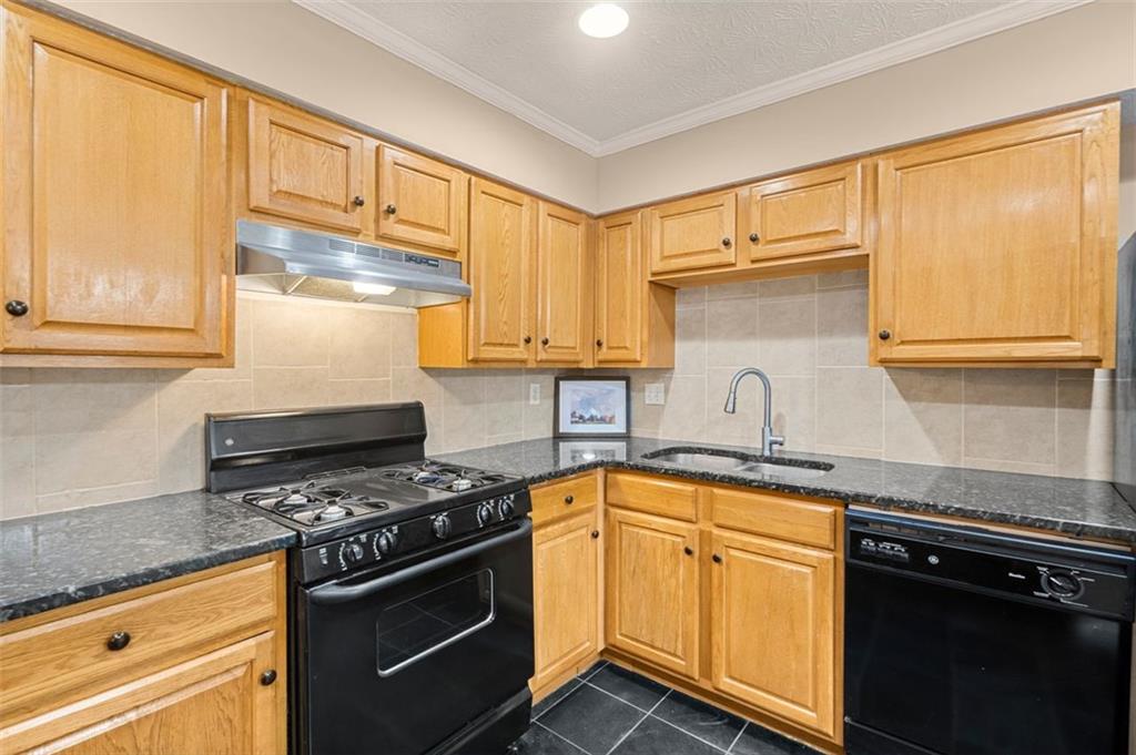 508 PARKAIRE Crossing