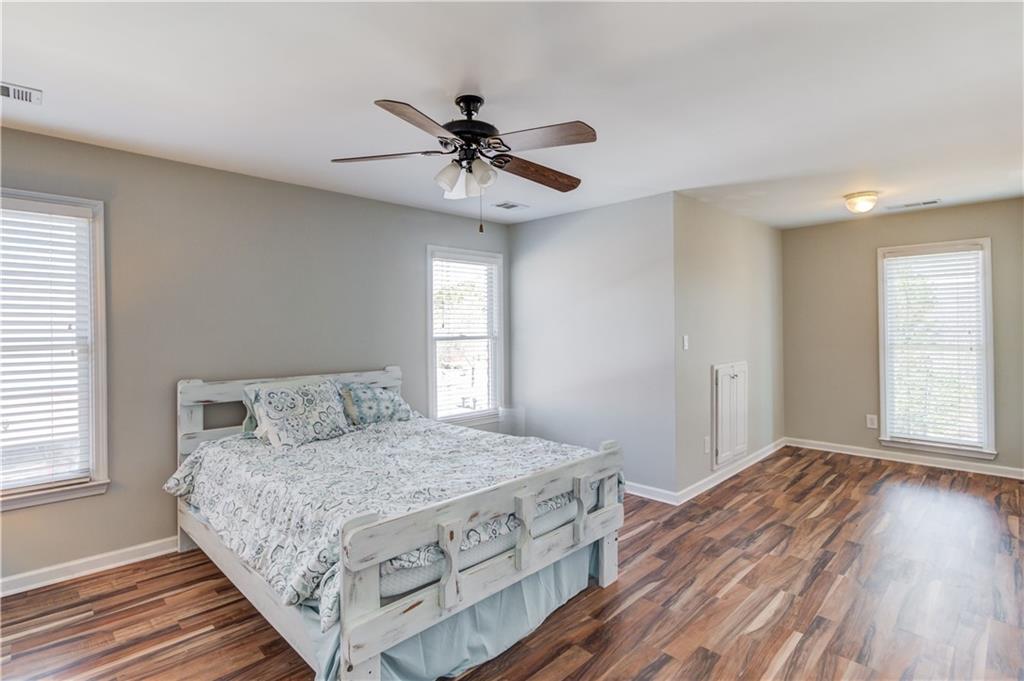 1370 Lake Washington Circle