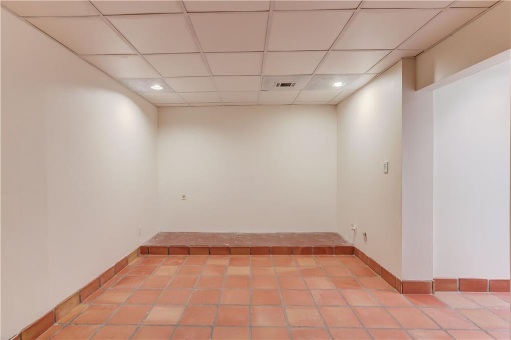 1370 Lake Washington Circle