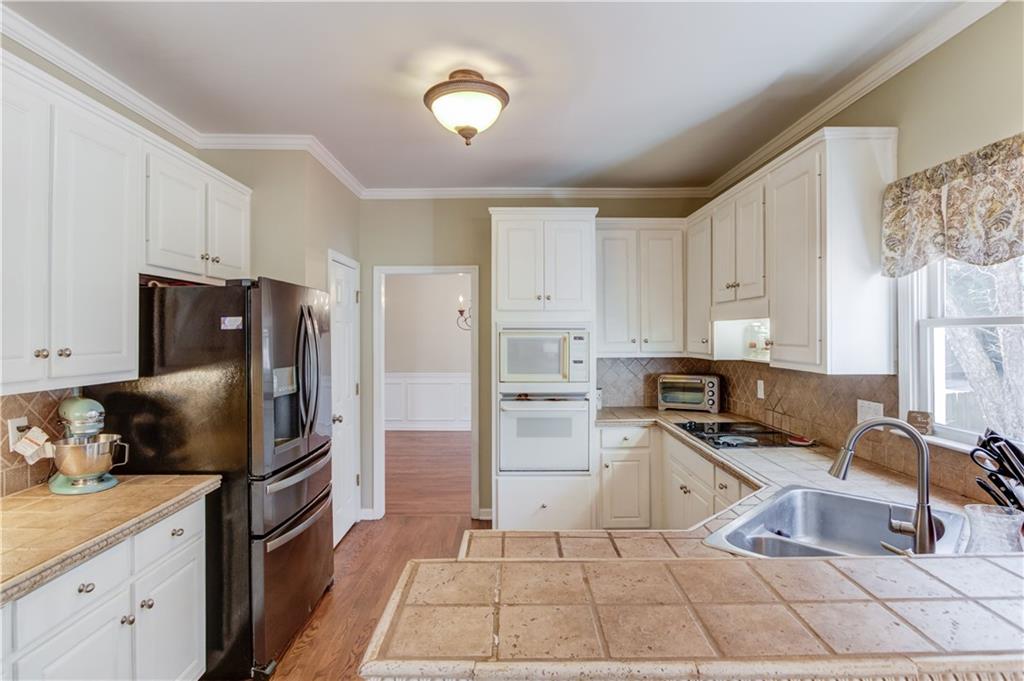 1370 Lake Washington Circle