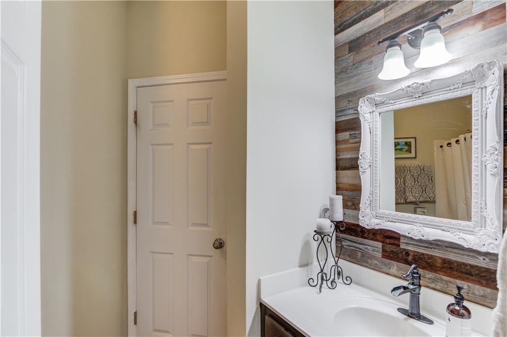 1370 Lake Washington Circle