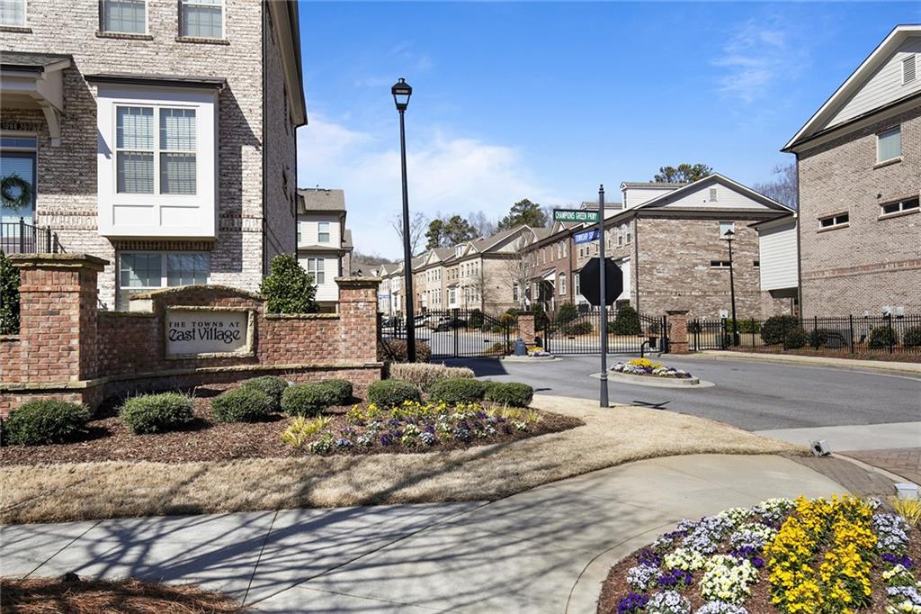 1084 Township Square